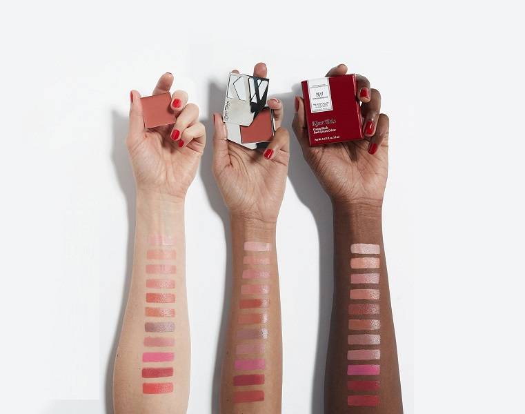 ما هو بلاشر في المكياج وكيفية استخدامه بالصور blusher؟ 8 البلاشر حسب لون البشرة